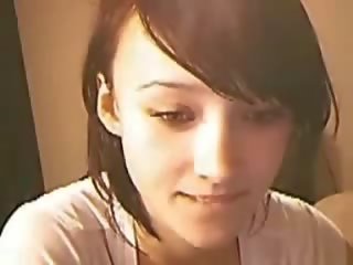 Pretty Brunnette Teen Fingering On Webcam film